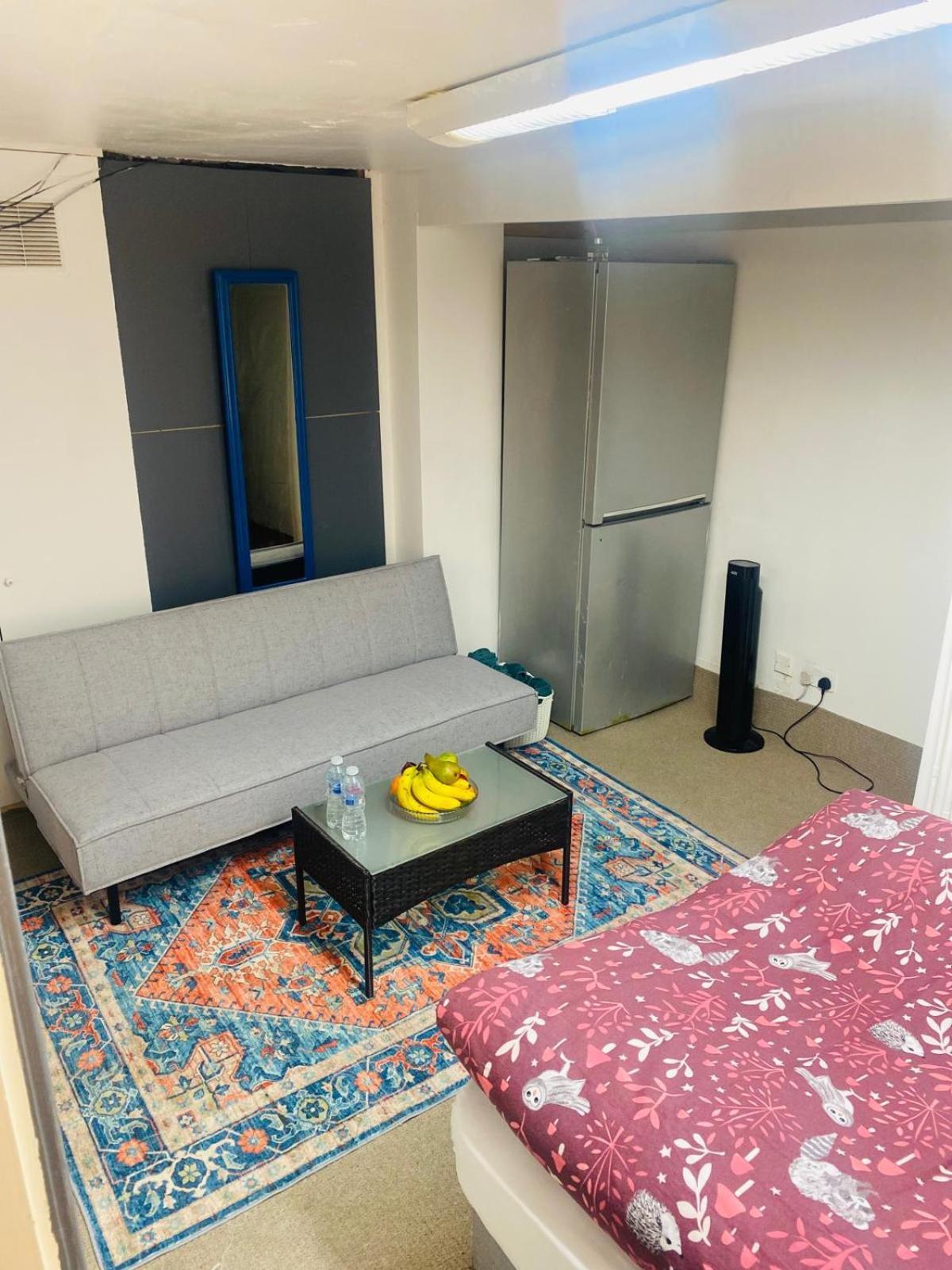 Cozy Studio Opposite Chelsea Stadium London Exterior foto